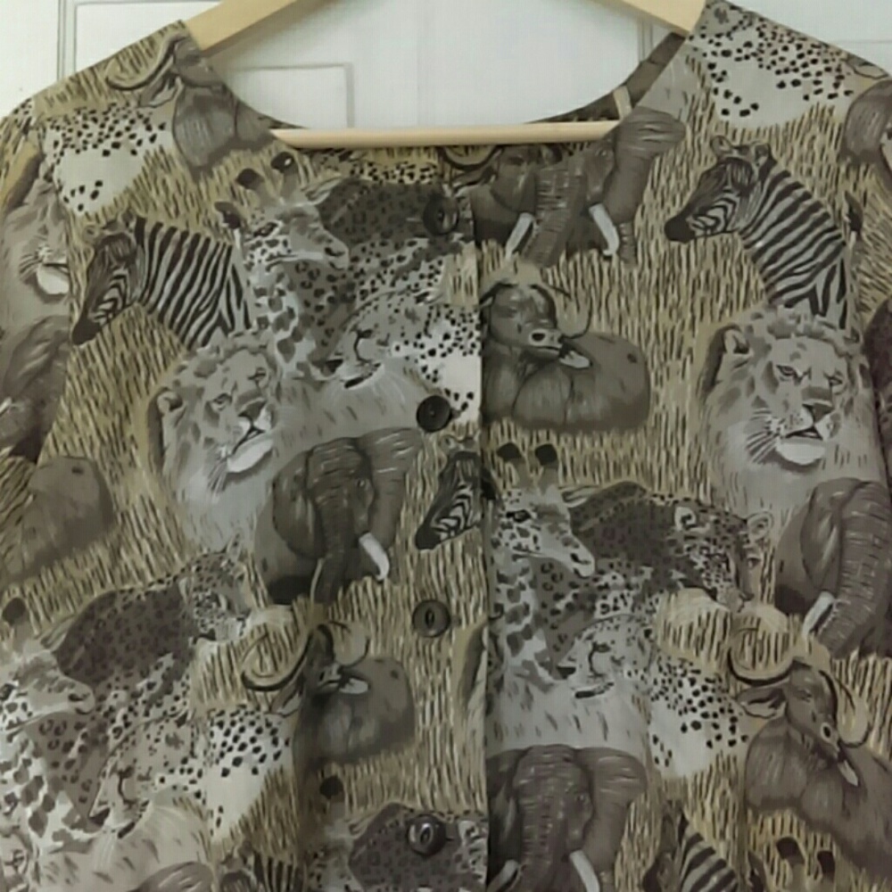 Shirt - Picture 2 of 4